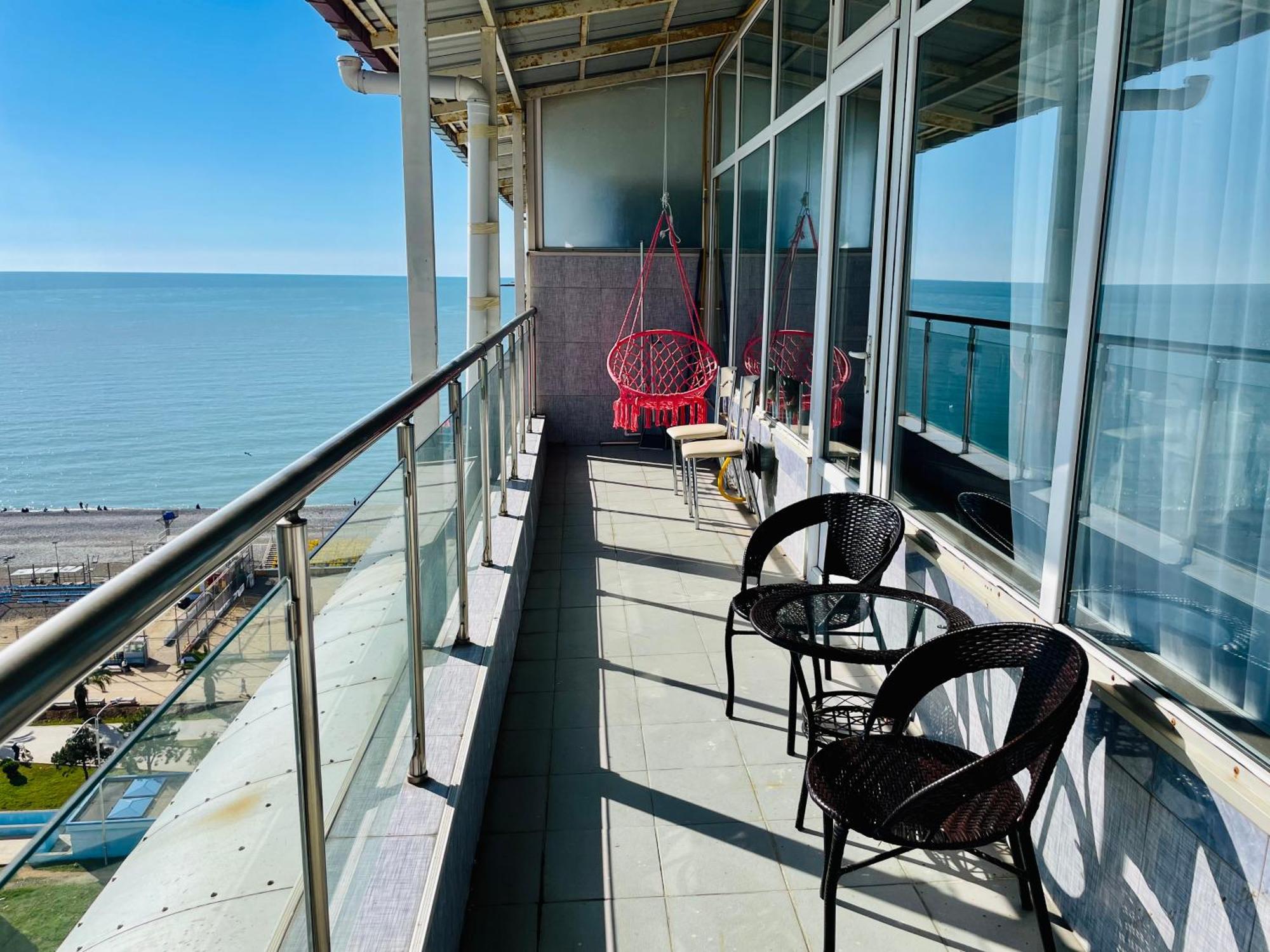 Batumi Seaside Magnolia Lägenhet Exteriör bild